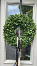 Load image into Gallery viewer, Boxwood wreath with toffee stripe sash.