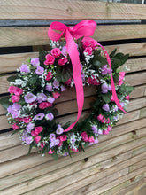 Load image into Gallery viewer, Pink garden styling wreath
