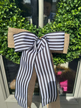 Load image into Gallery viewer, PREORDER…The Boxwood with burlap &amp; stripe bow blk
