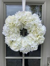 Load image into Gallery viewer, Ivory hydrangeas
