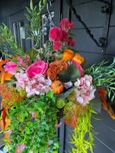 Load image into Gallery viewer, Autumn The Elsie hanging basket
